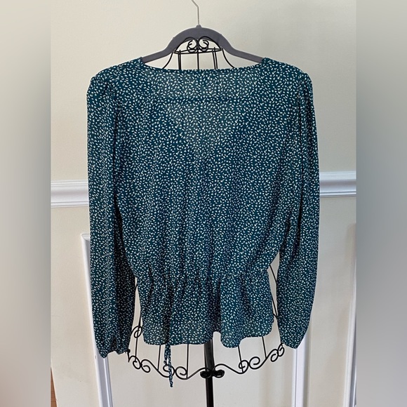 Nine Britton Cavanna Faux Wrap Blouse Stitch Fix - Picture 7 of 8